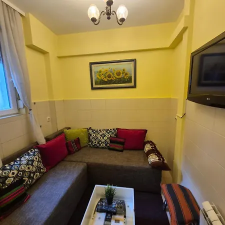 Authentic Centre For Large Groups, Republic Square - Up To 47 People In 5 Belgrade