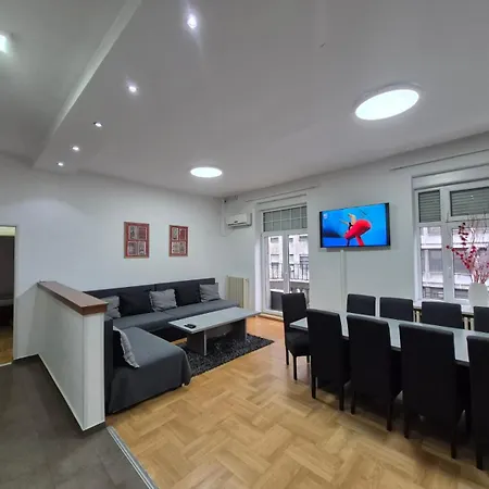 Authentic Centre For Large Groups, Republic Square - Up To 47 People In 5 Apartman Belgrade