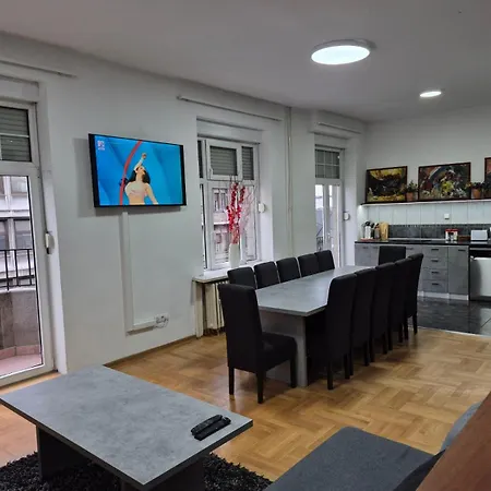 Apartman Authentic Centre For Large Groups, Republic Square - Up To 47 People In 5 Belgrade